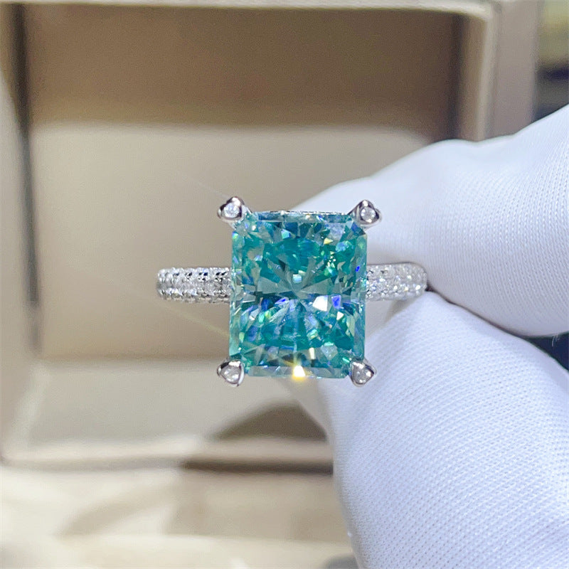 LuxeJewels™ ParaGreen Royal 5K Moissanite Signature Ring | Collector's Edition