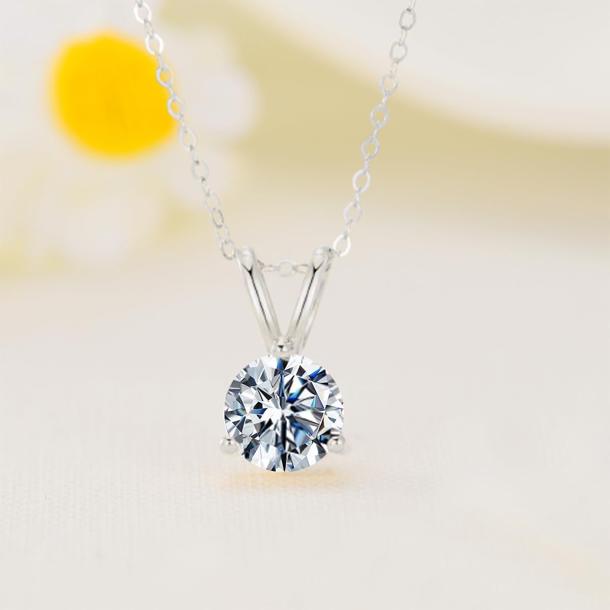 Moissanite Necklace for Women In 14K Gold, 0.5-2 Carats D Color VVS1 Brilliant Cut Moissanite Solitaire Simulated Diamond Pendant Anniversary Birthday Women Jewelry Gifts