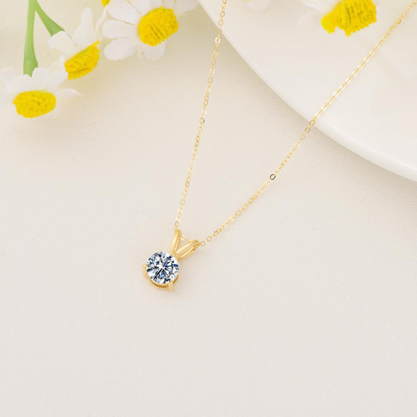 Moissanite Necklace for Women In 14K Gold, 0.5-2 Carats D Color VVS1 Brilliant Cut Moissanite Solitaire Simulated Diamond Pendant Anniversary Birthday Women Jewelry Gifts