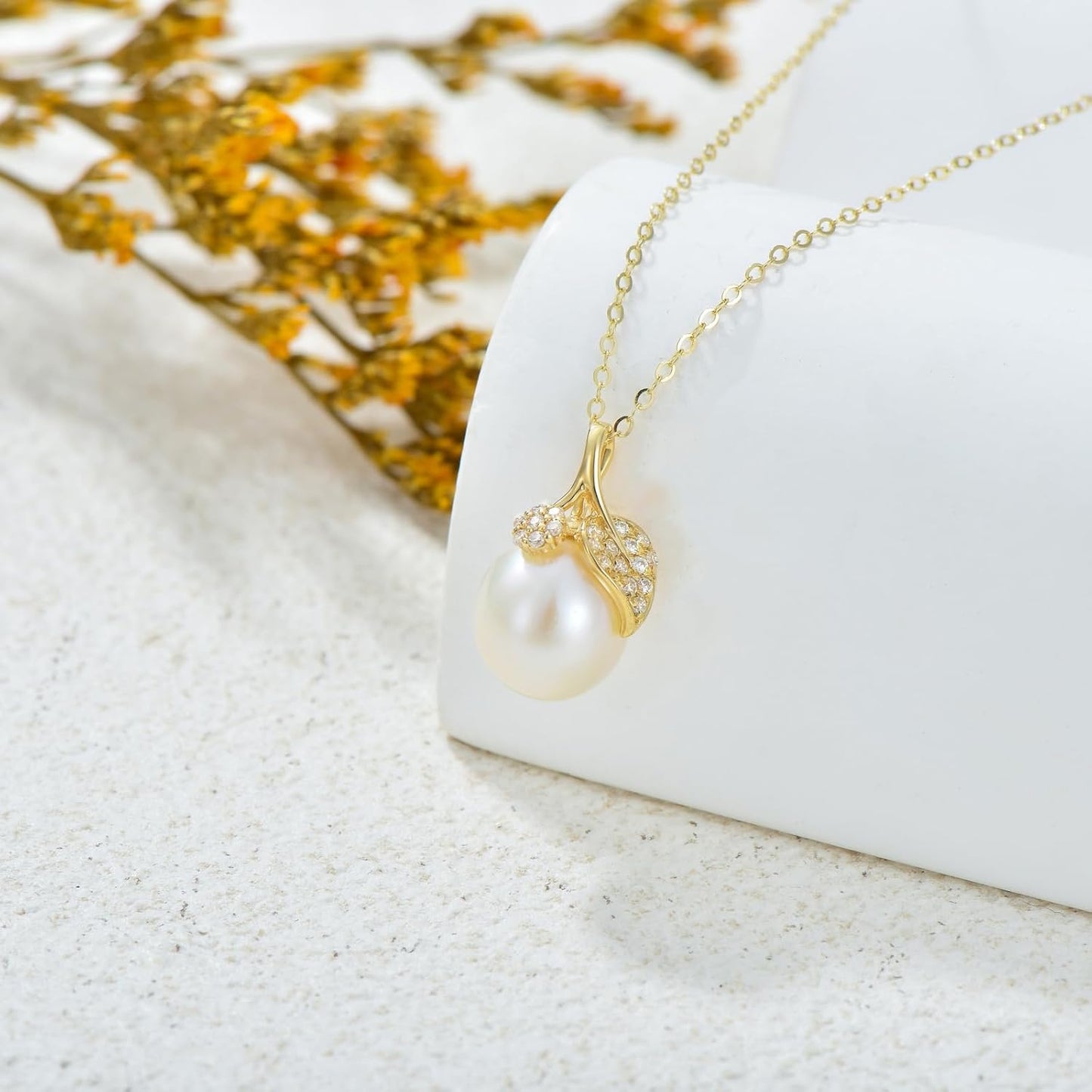 14k Gold Created Moissanite Leaf and Freshwater Cultured Pearl Pendant Necklace for Women, Fine 14kt Gold Pearl Jewerly Gifts for Her, 16-18 Inches