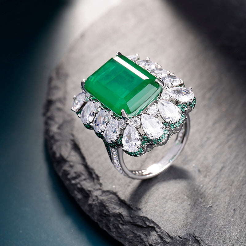 LuxeJewels™ FrostÉmeraude Regal Emerald Statement Ring