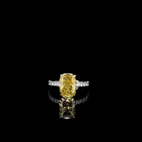 Women's 4.59ct Fancy Vivid Yellow Cushion Diamond Ring | 10K Gold